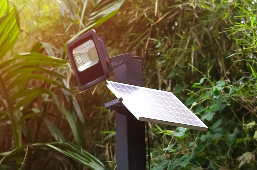 Benefits of Solar Spotlights for Landscape Lighting