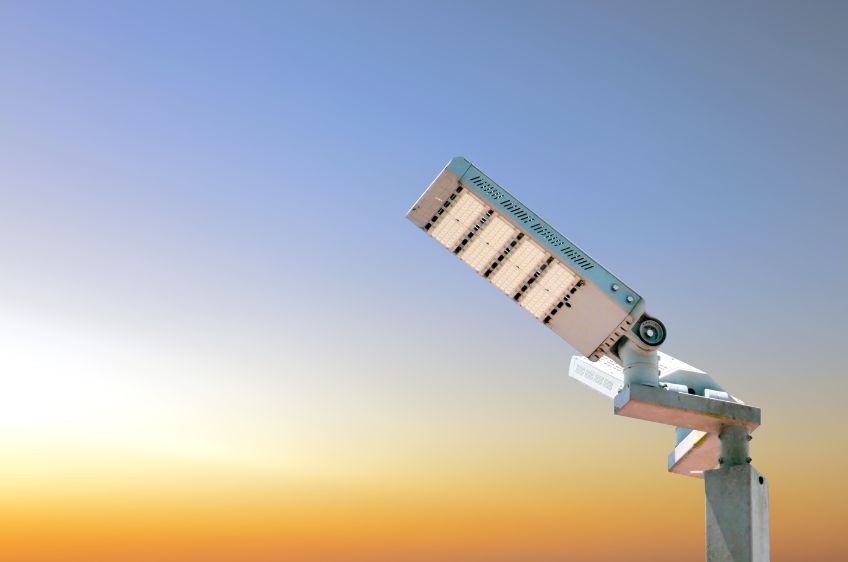 5 Reasons You Should Switch to Solar-Powered Street Lights