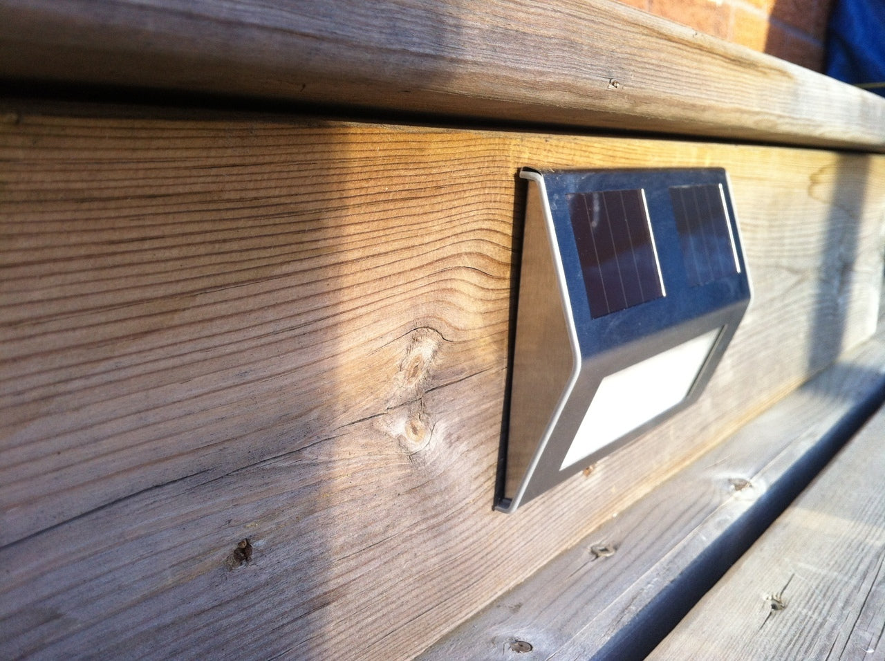 Solar Metal Deck Lights