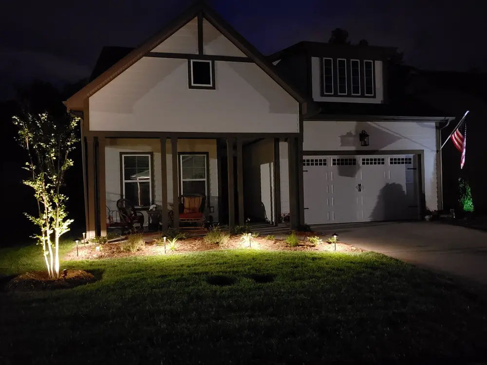 The Benefits of Using Solar Spot Lights for Your Outdoor Space